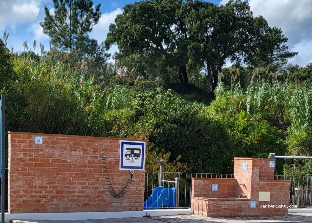 Área de Serviço de Autocaravanas e BTT — foto 5