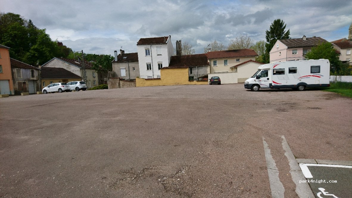 (52400) Bourbonne-les-Bains - 9 Rue Amiral Pierre — foto