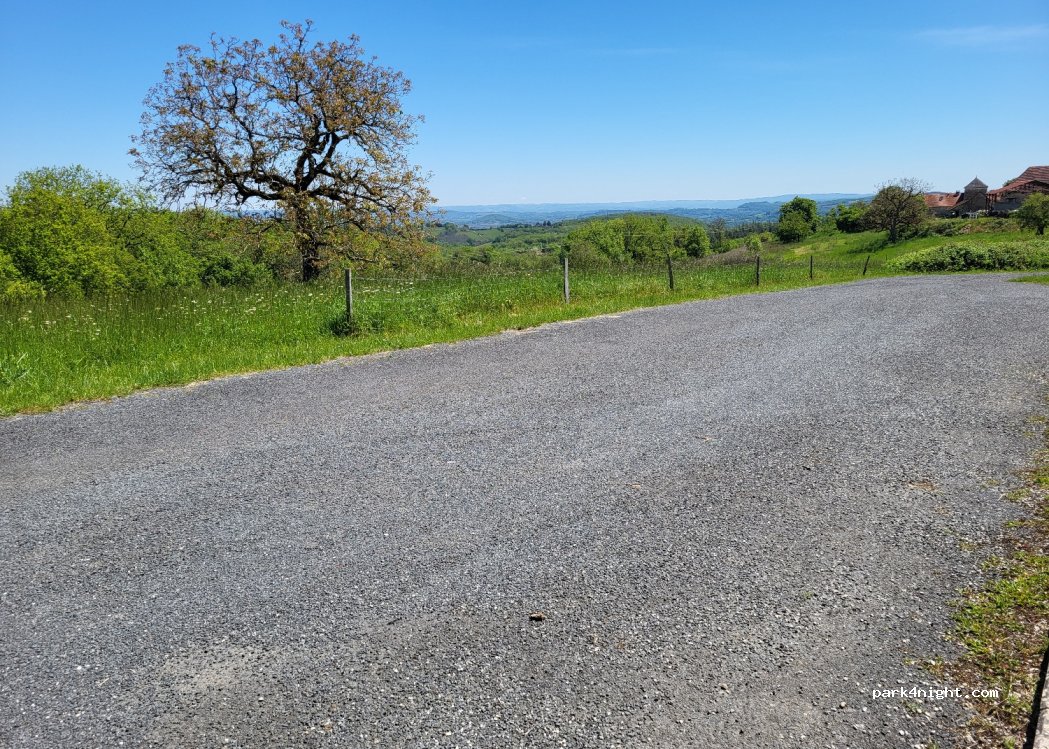 (46600) Cressensac-Sarrazac - 113 Route de Turenne — foto