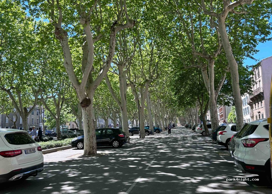 (11000) Carcassonne - Boulevard Barbès — foto 2