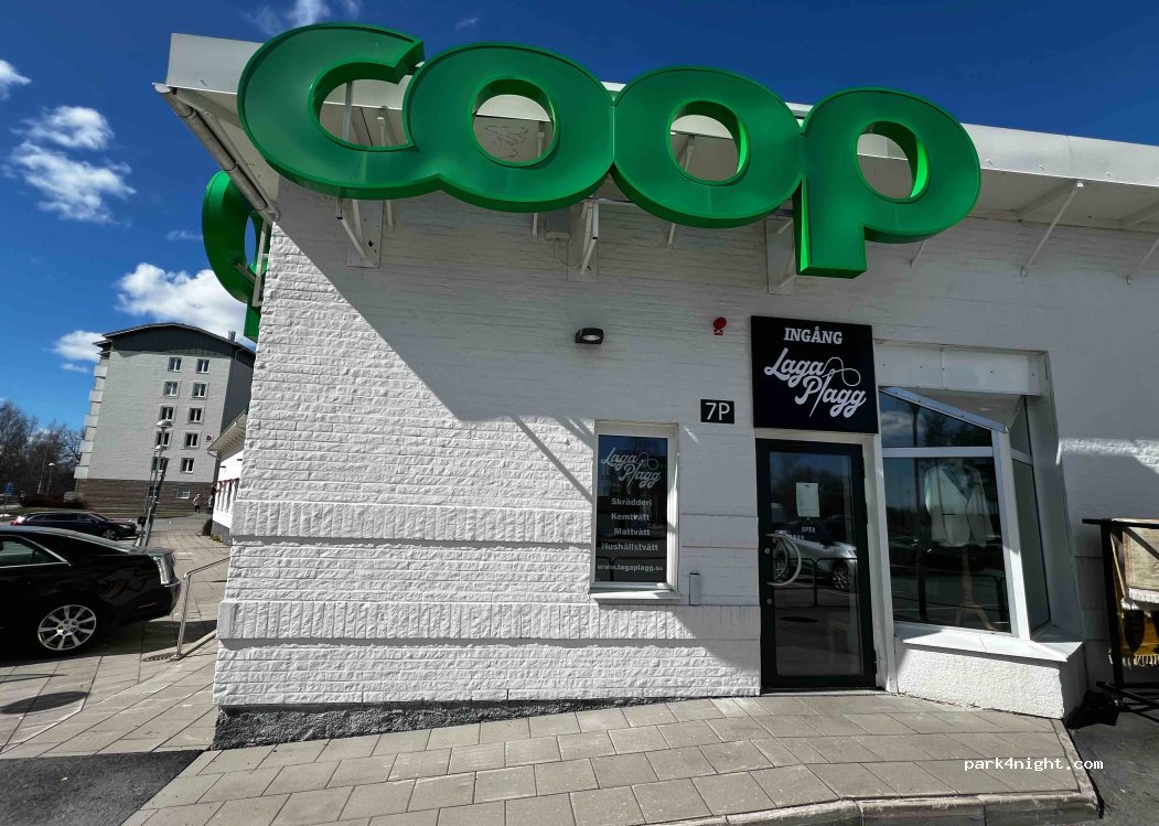 (906 54) Umeå - 7 P Mariehemsvägen — foto