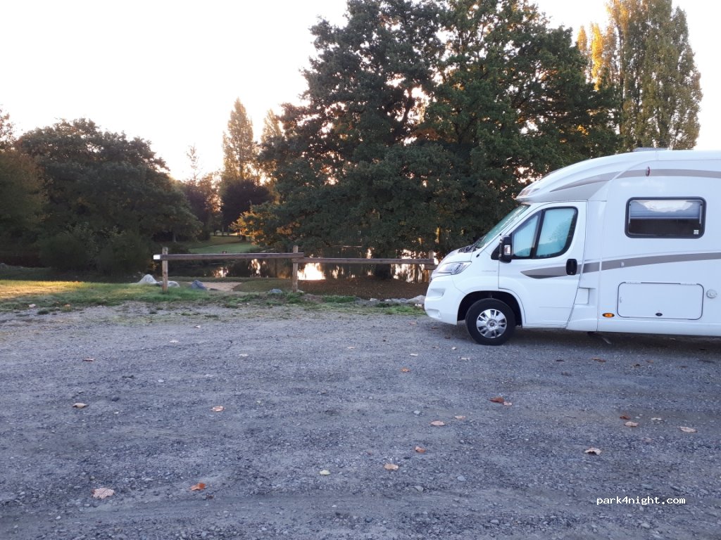 (53800) Saint-Martin-du-Limet - Route de Nantes — foto