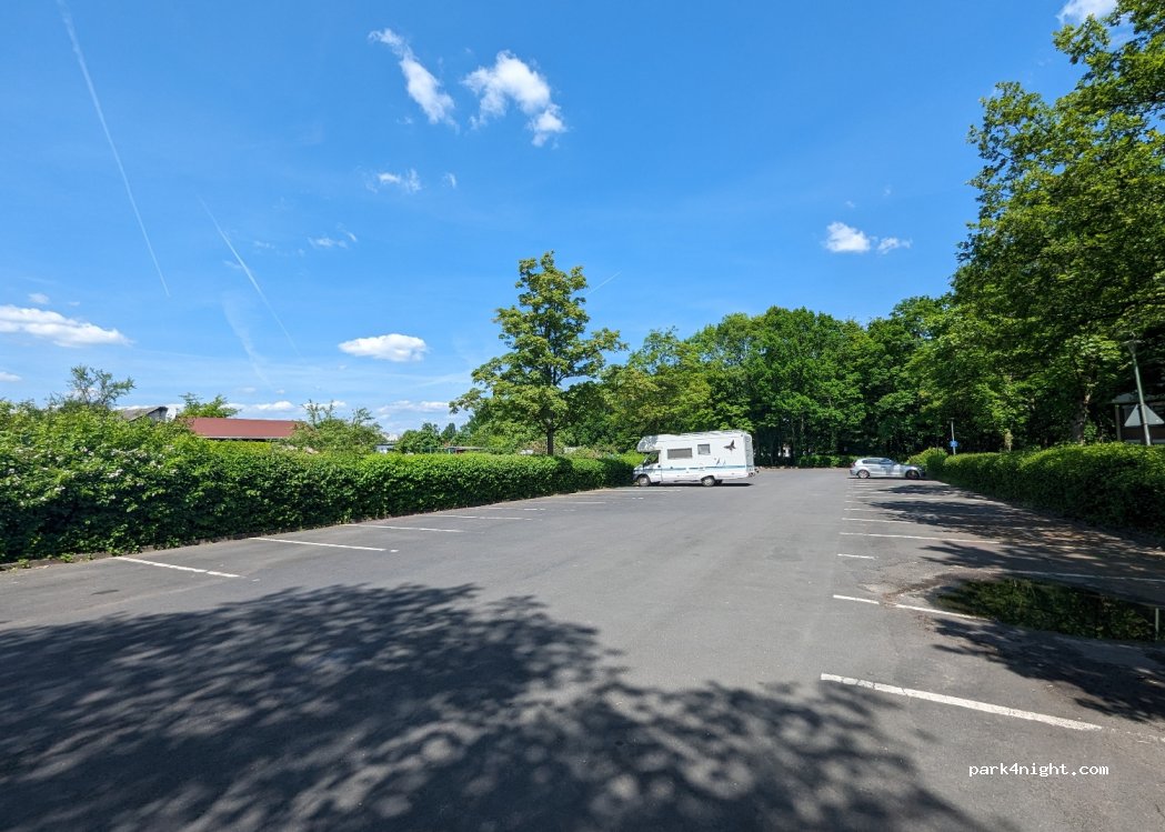 (63069) Offenbach am Main - 3 Osw.-v.-Nell-Breuning-Straße — foto