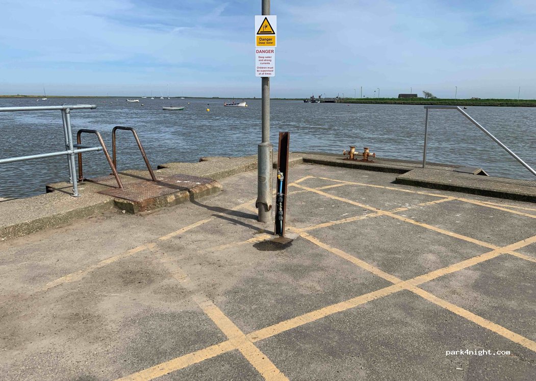 (IP12 2NU) Orford - 65 Quay Street — foto