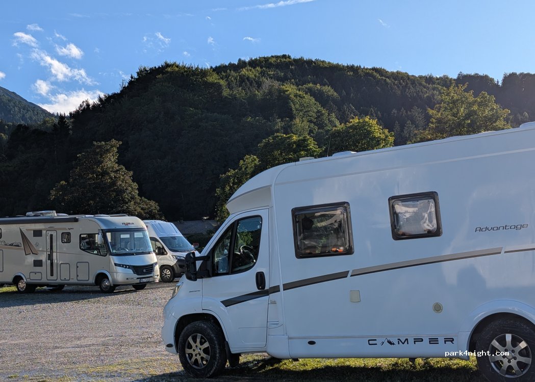 Wohnmobil- und Wohnwagenstellplatz Bergen — foto 5