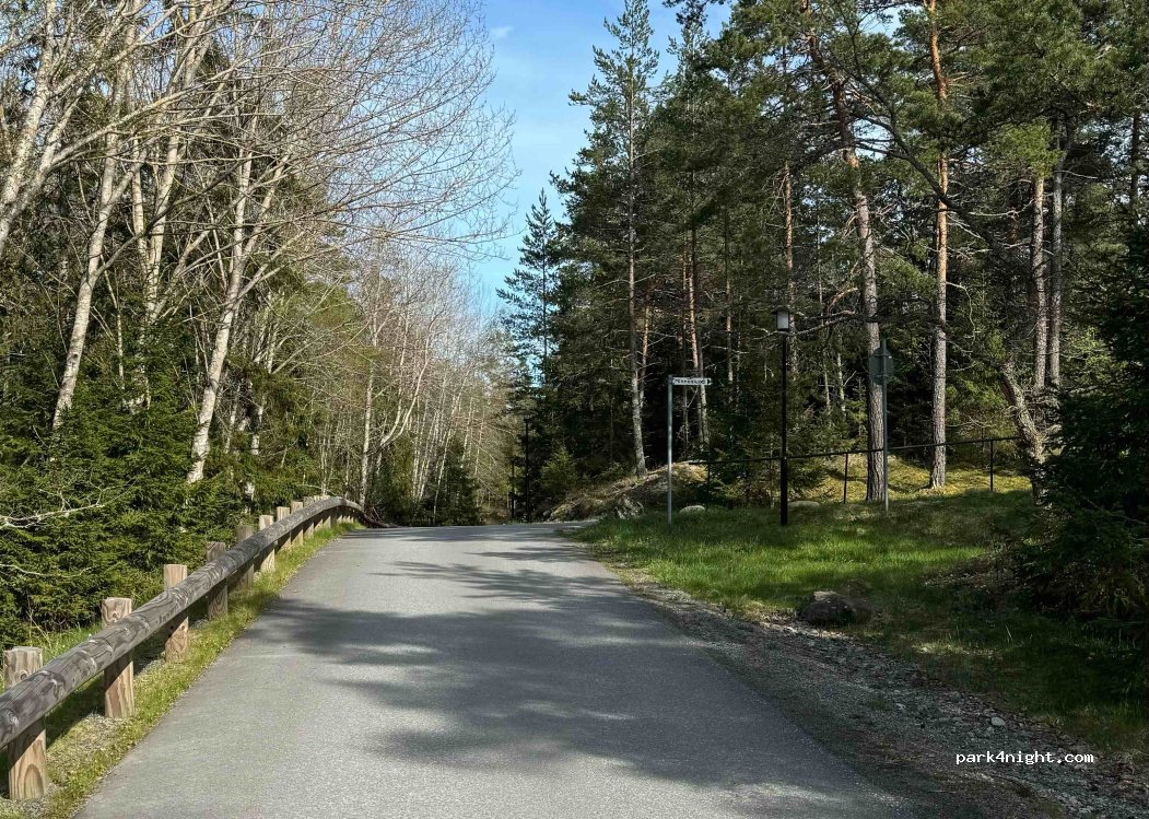 (141 32) Huddinge - 6 Häggstavägen — foto 2