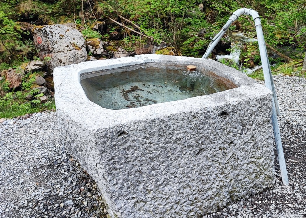 (8750) Glarus - Klöntalerstrasse — foto