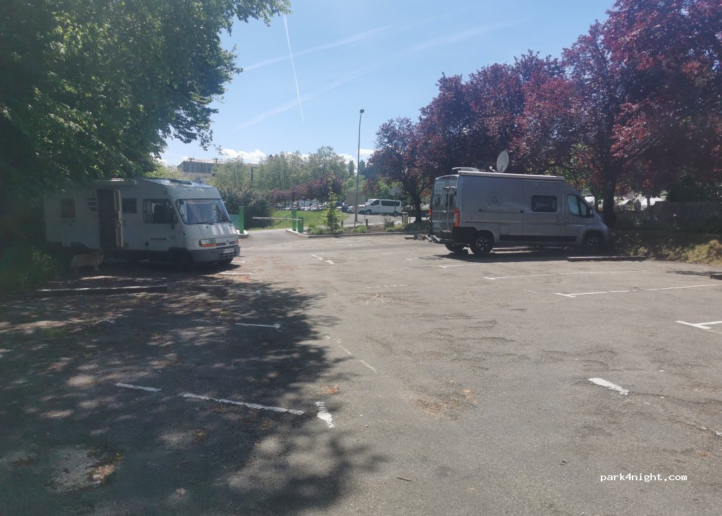 (24200) Sarlat-la-Canéda - 62 Avenue du Général de Gaulle — foto