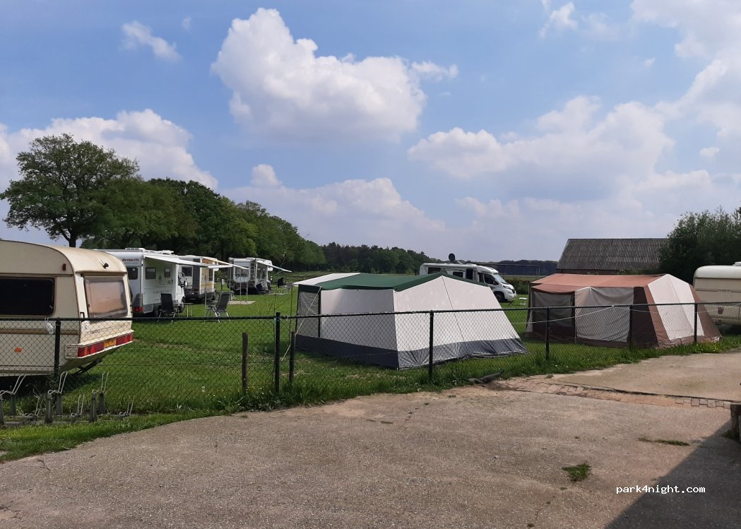 B&B en 40+ minicamping De Klaver — foto