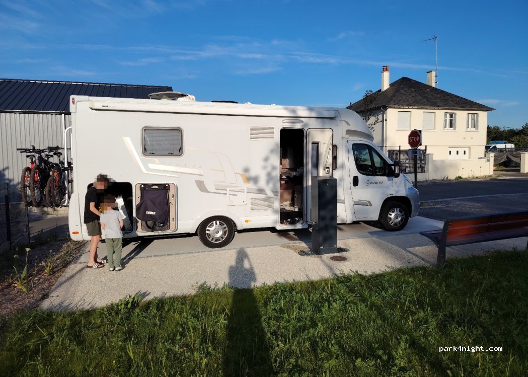 (37800) Noyant-de-Touraine - 1 Rue des Silos — foto