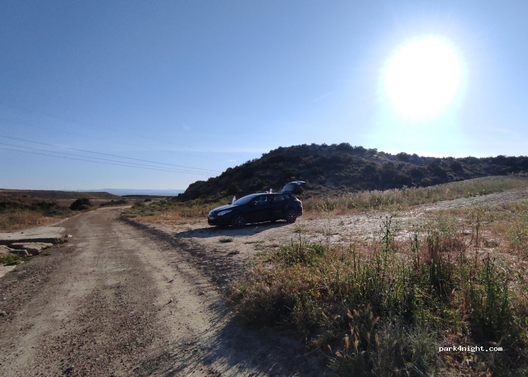 (50617) Valareña - Unnamed Road — foto