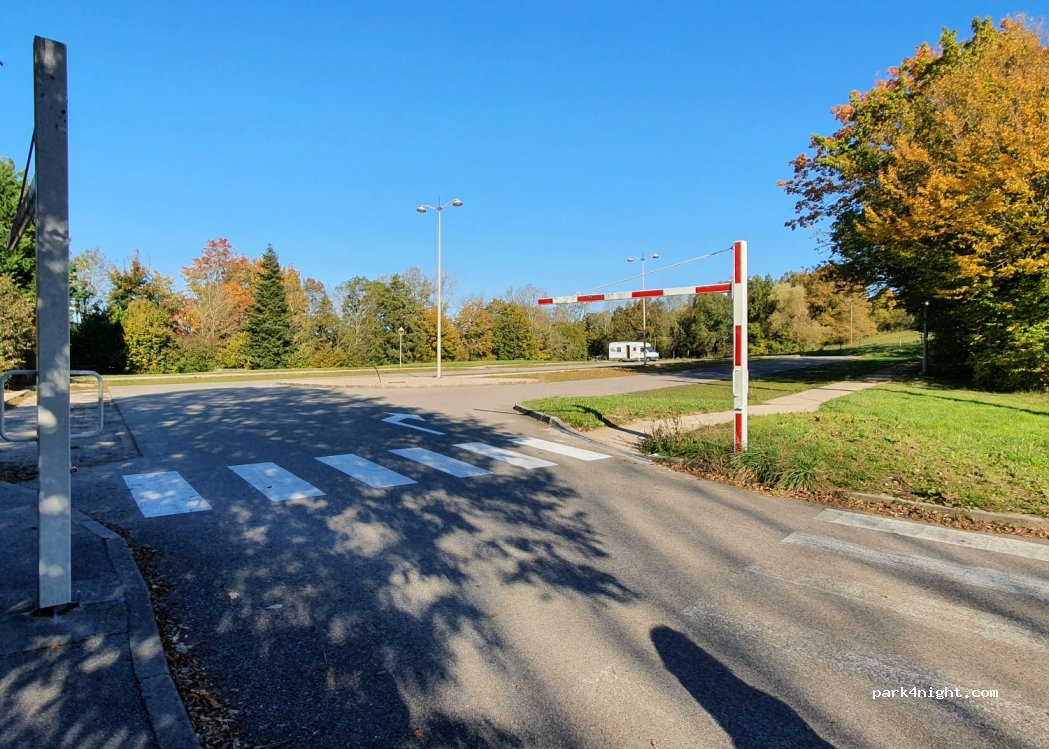 (01500) Ambronay - 19 Rue de la Poste — foto
