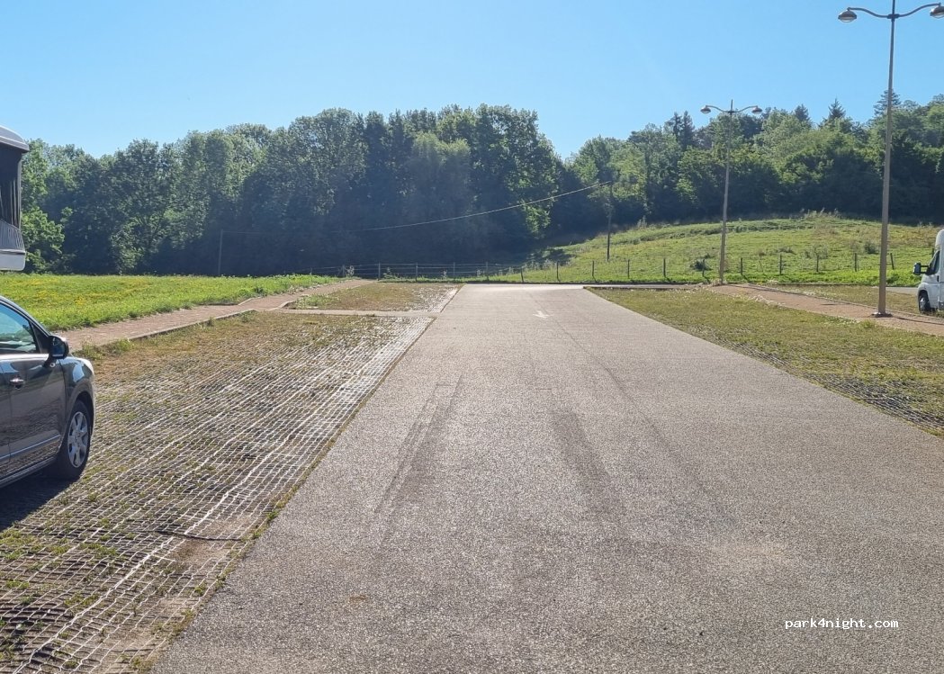 (01500) Ambronay - 19 Rue de la Poste — foto 2