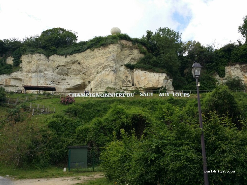 (49730) Montsoreau - 81 Avenue de la Loire — foto