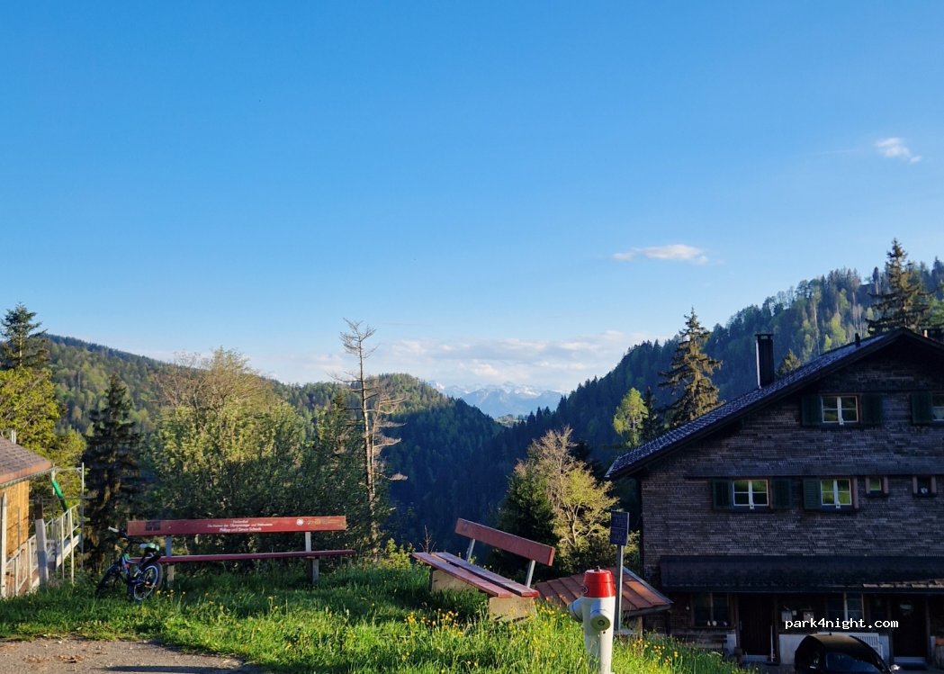 (8496) Fischenthal - 1 Hinterstrahlegg — foto