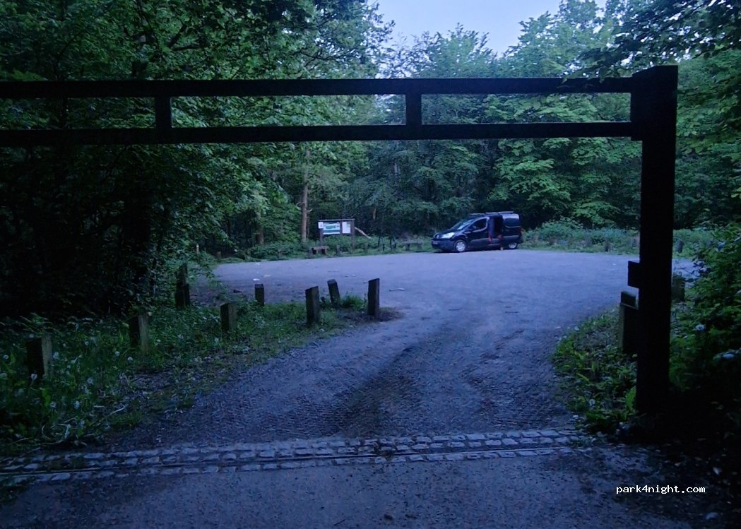 (EN10 7QA) Broxbourne - 2 White Stubbs Lane — foto
