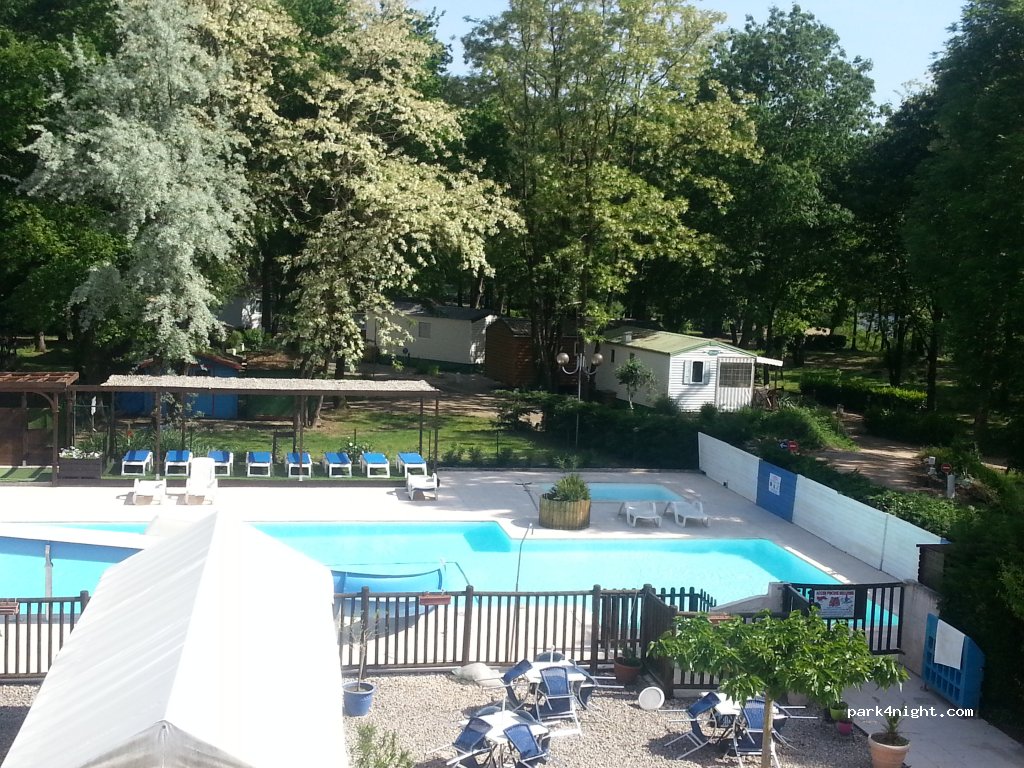 Camping Les Chalets sur la Dordogne — foto