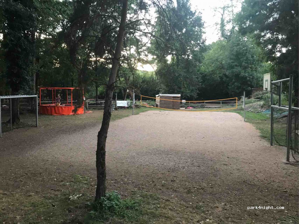 Camping Les Chalets sur la Dordogne — foto 2