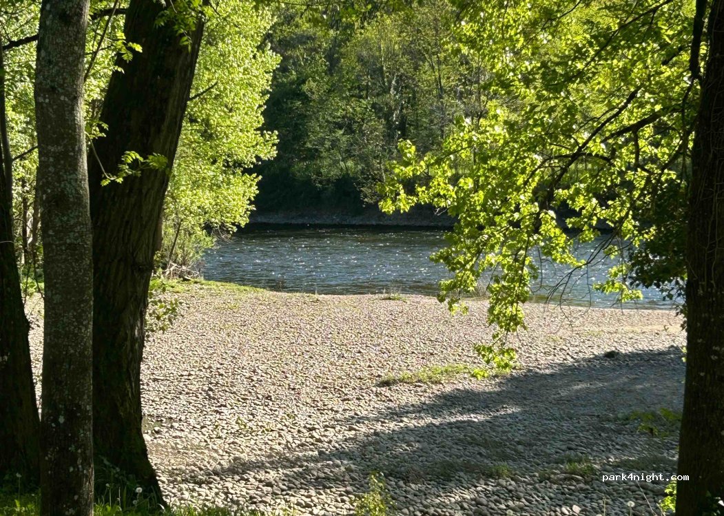 Camping Les Chalets sur la Dordogne — foto 4