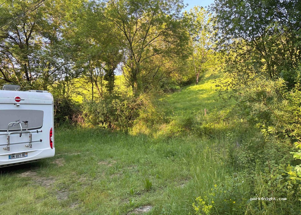 (11230) Chalabre - Unnamed Road — foto