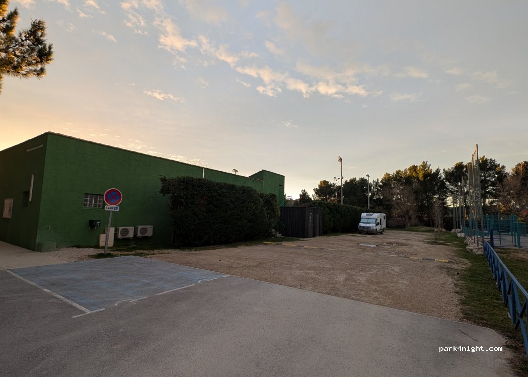 (13111) Coudoux - 75 Allée du Stade — foto 4