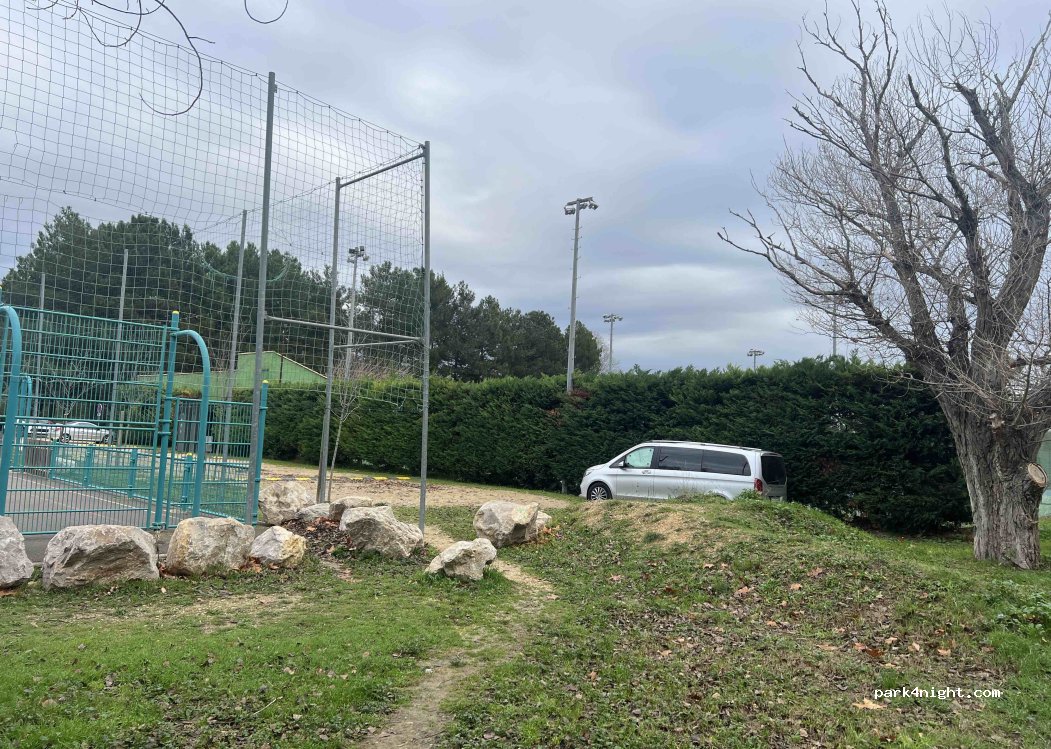 (13111) Coudoux - 75 Allée du Stade — foto 5