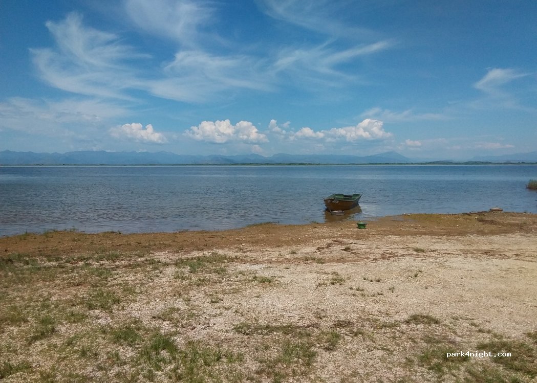 (4306) Flaka - Unnamed Road — foto