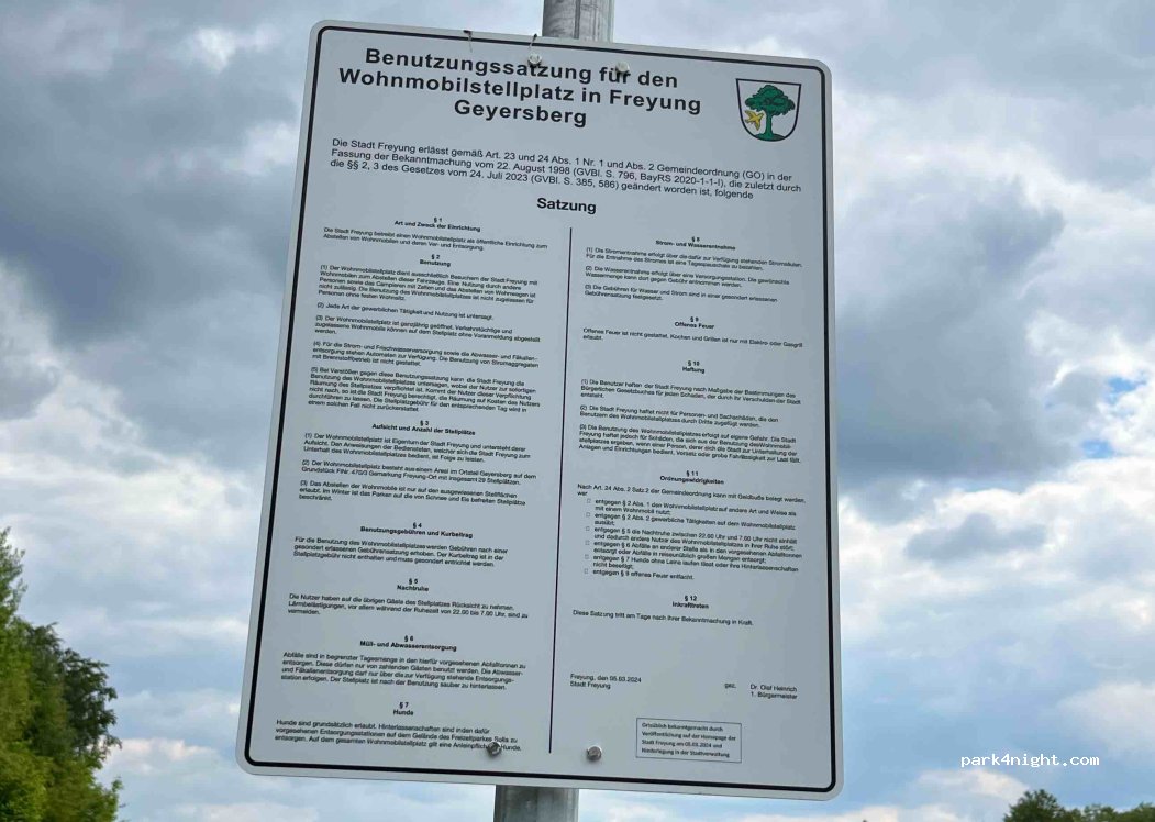 Öffentlicher Wohnmobilstellplatz auf dem Geyersberg — foto 3