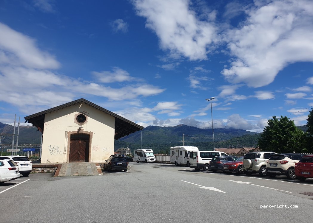 (28831) Baveno - 32 Via Stazione — foto