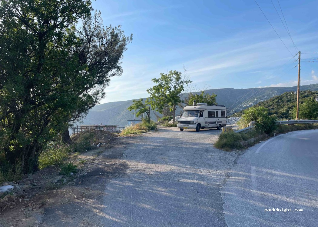 (370 11) Ano Volos - 157 Ethniki Odos Volou Portarias — foto 2