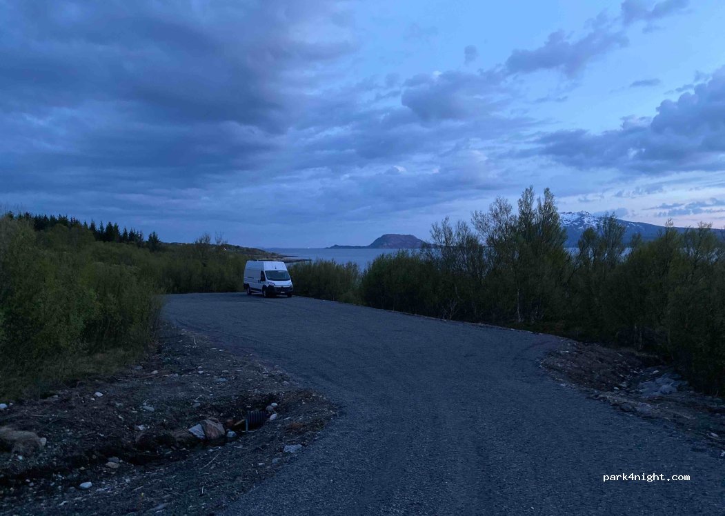 () Leirfjord - Fv212 — foto