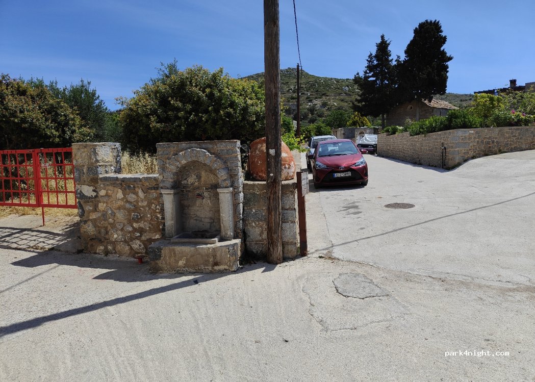 (821 02) Mesta - Unnamed Road — foto 2