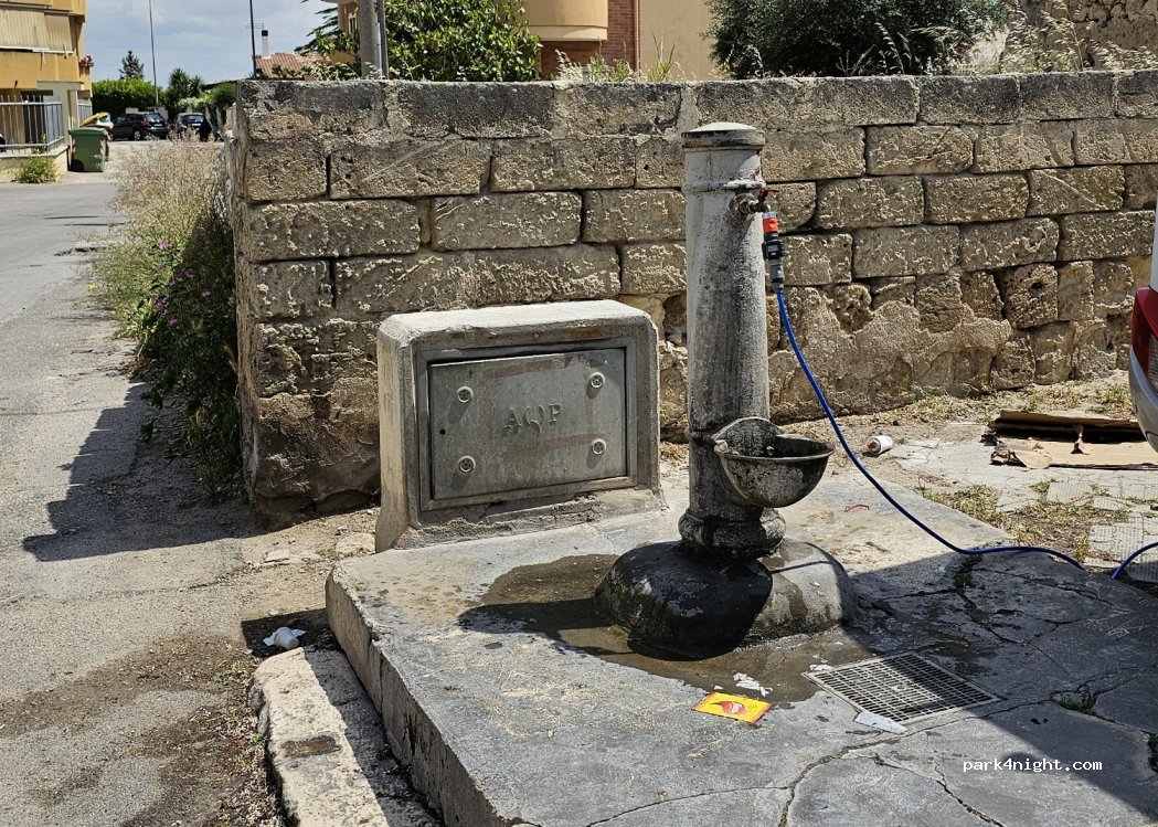 (74122) Taranto - 13 Piazza Manfredi — foto