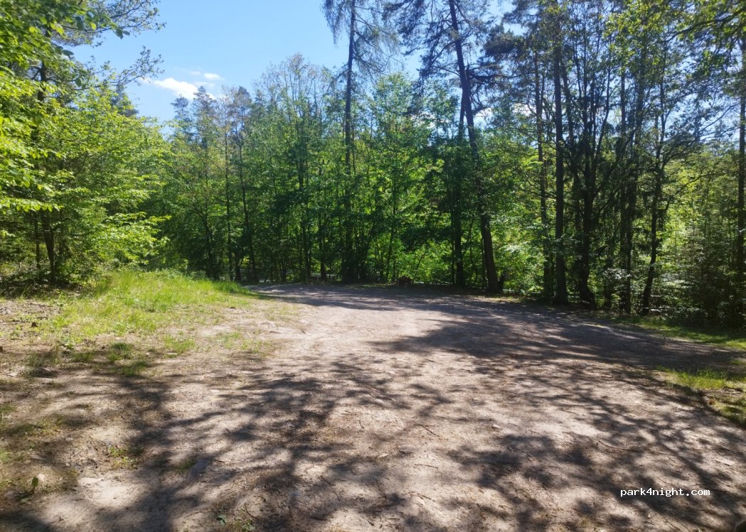 (252 10) Mníšek pod Brdy - Mníšecká — foto