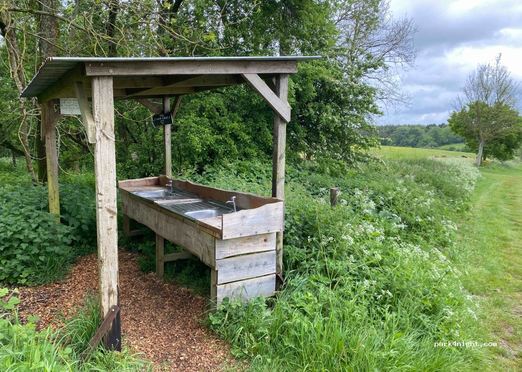 Abbey Home Farm shop and car park — foto 2