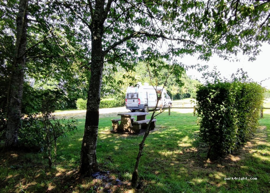 (53140) Saint-Cyr-en-Pail - N12 — foto 2
