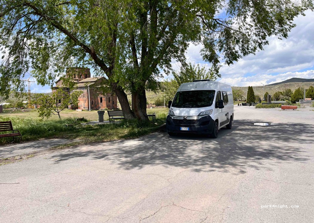(0501) Talin - Unnamed Road — foto