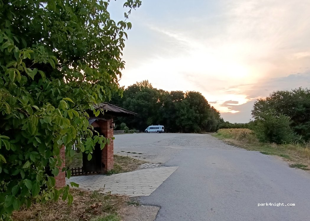 () Veliko Orasje - Unnamed Road — foto 2
