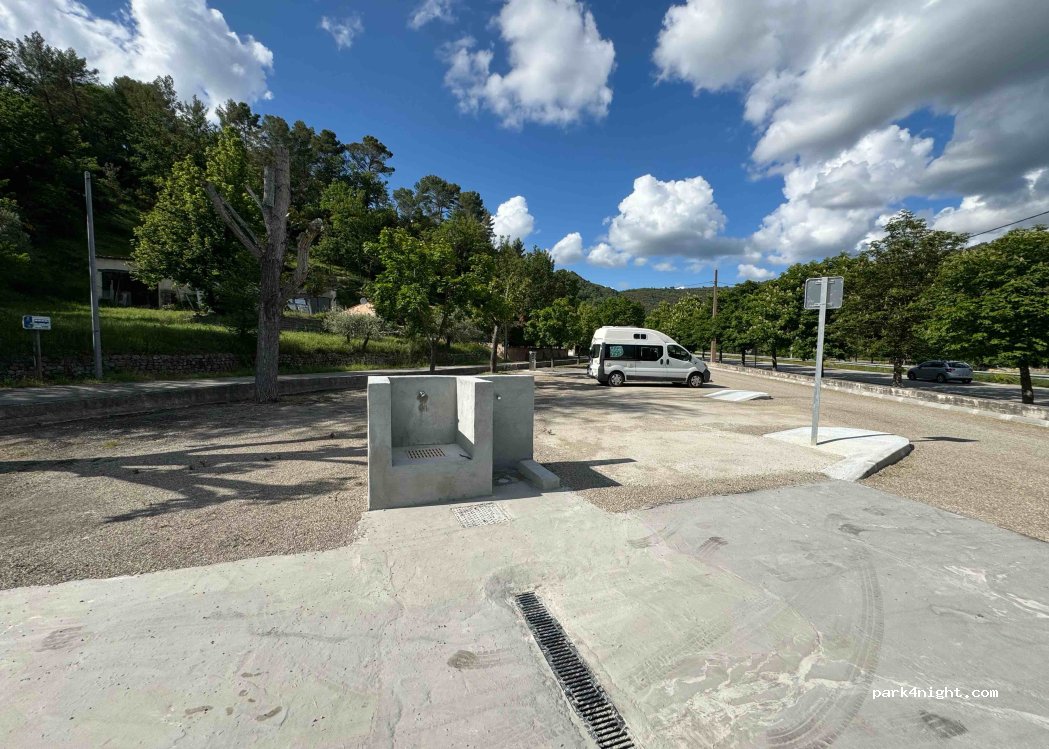 (83131) Montferrat - 40 Saint-Joseph — foto