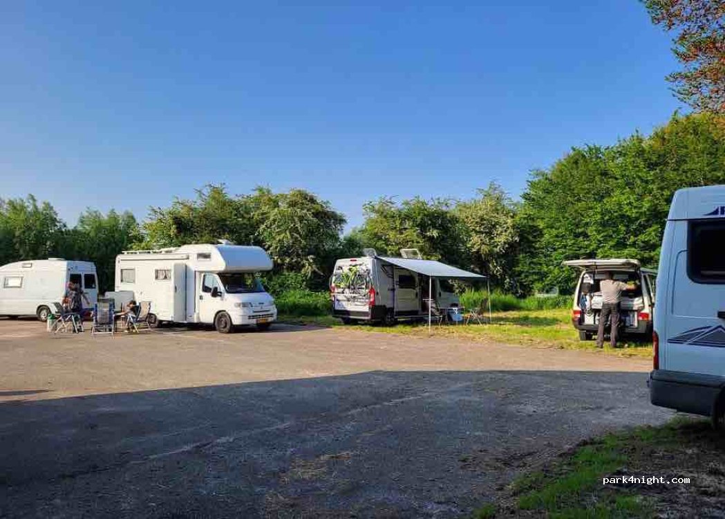 Camperplaats Op ‘t Hof van de Milliano — foto