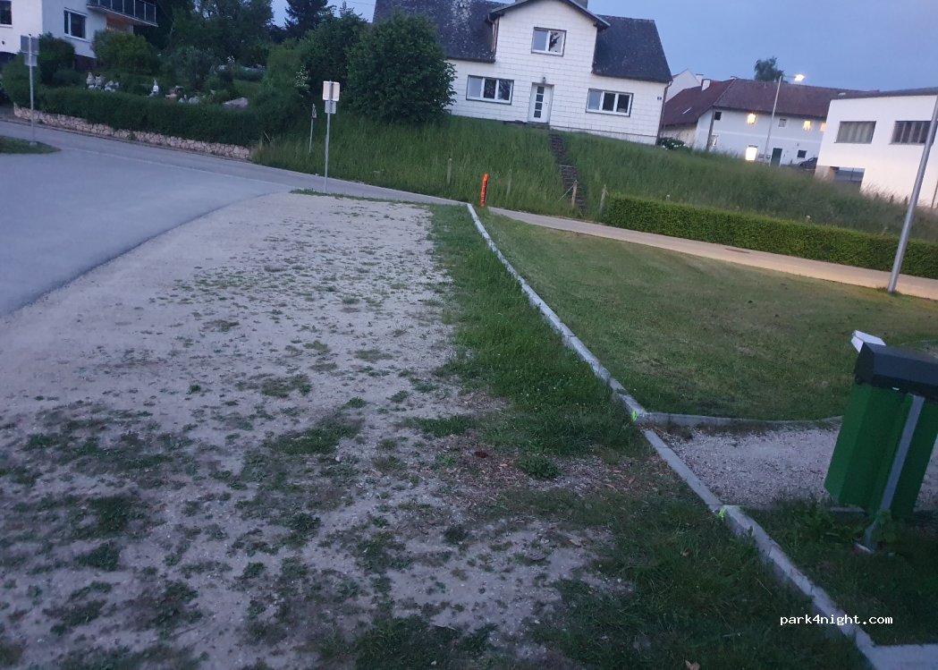 (4611) Buchkirchen - 4 Hundshamerstraße — foto