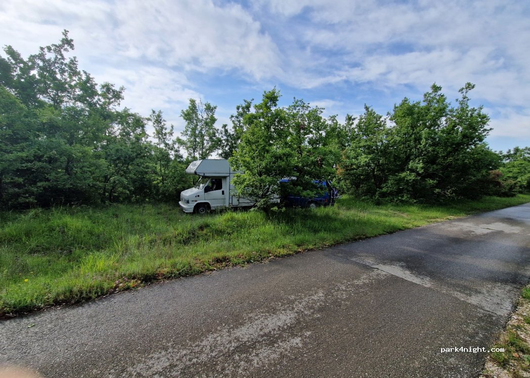(52462) Šterna - Unnamed Road — foto