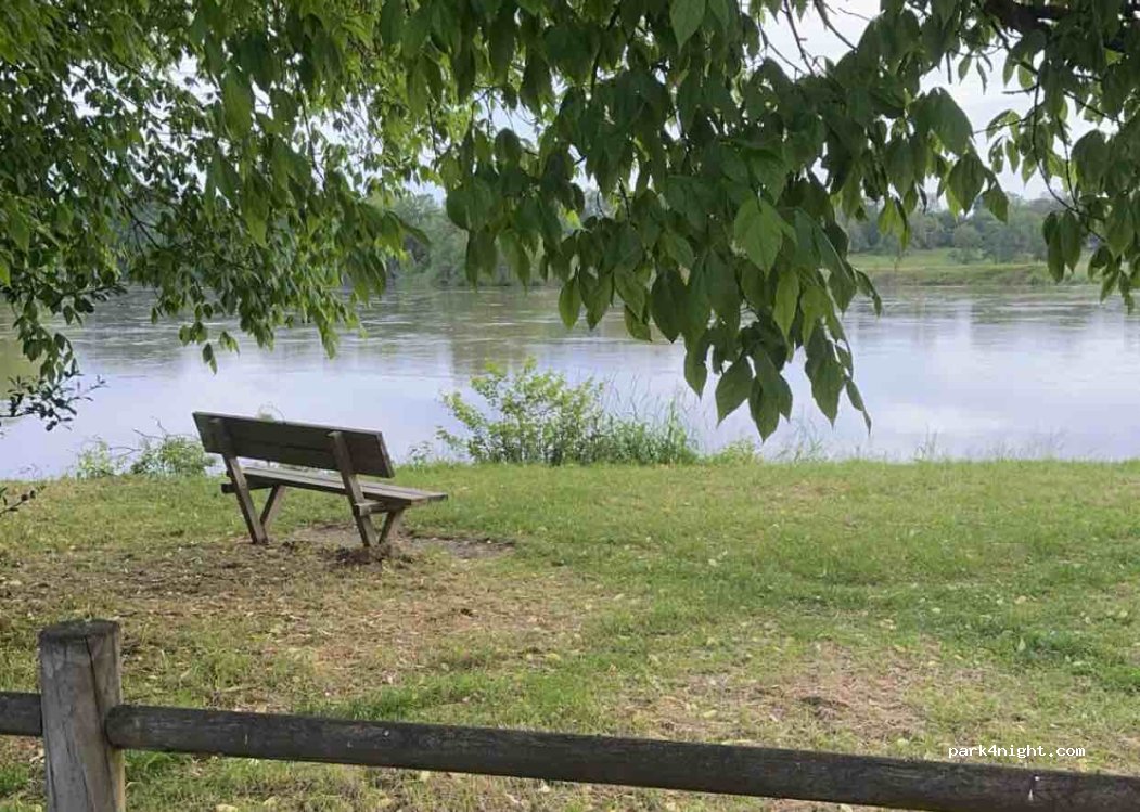 (33230) Saint-Médard-de-Guizières - 2 Chemin de la Prairie — foto