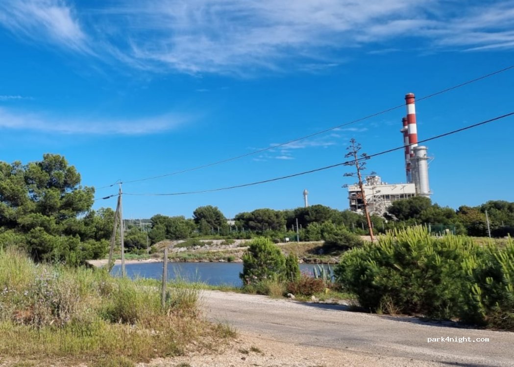 (13117) Martigues - 959 Chemin des Renaires — foto