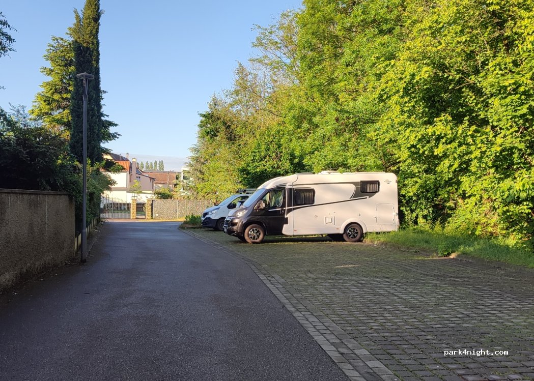(67400) Illkirch-Graffenstaden - 172 Route de Lyon — foto