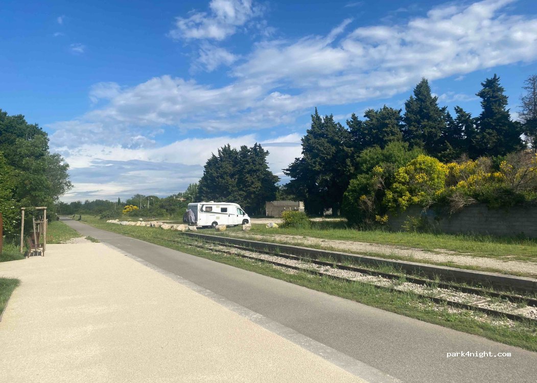 (84150) Jonquières - 2 Rue du Petit Pont — foto 3