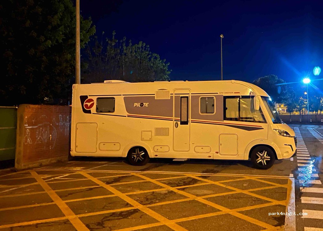 Area Autocaravanas San Andrés del Rabanedo — foto