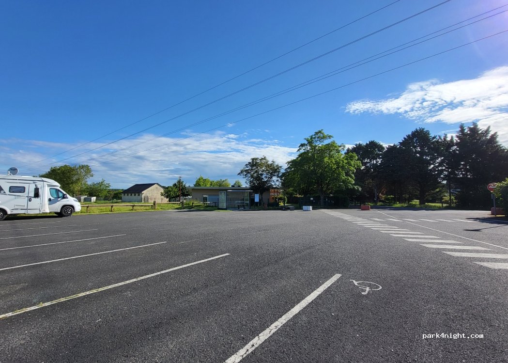 (37600) Ferrière-sur-Beaulieu - 10 Rue de la Buhetterie — foto