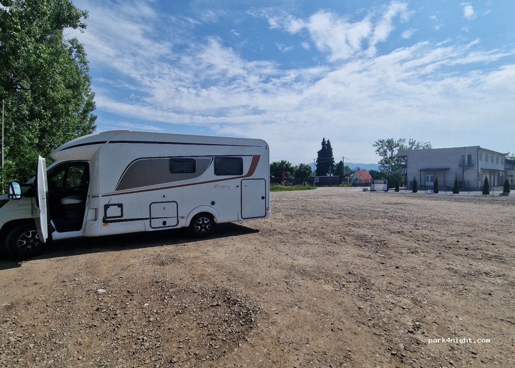 (044 14) Čaňa - 1 Rekreačná — foto