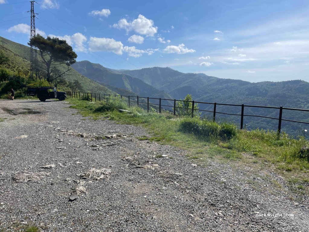 (16133) Genova - 111 Via Lanfranco Alberico — foto
